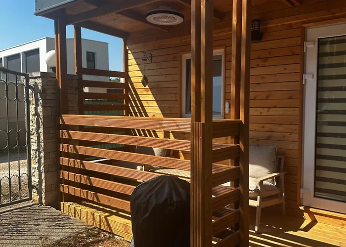 Semesterbostad Lily E Pakoštane